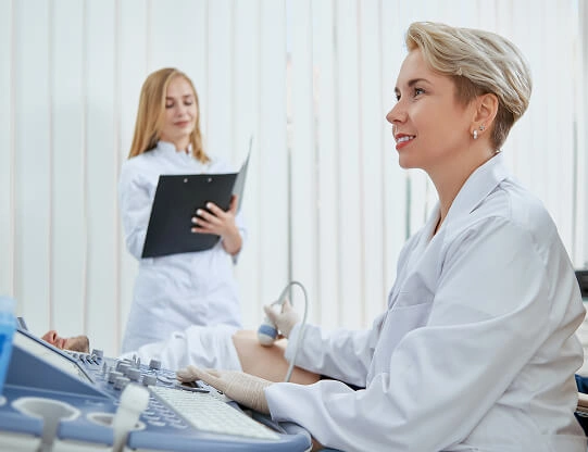 нарколог на дому проводит узи мужчине